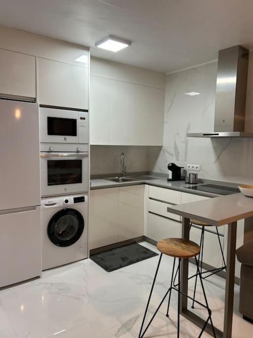 Moderno Apartamento Cerca Al Mar Tias Exterior photo