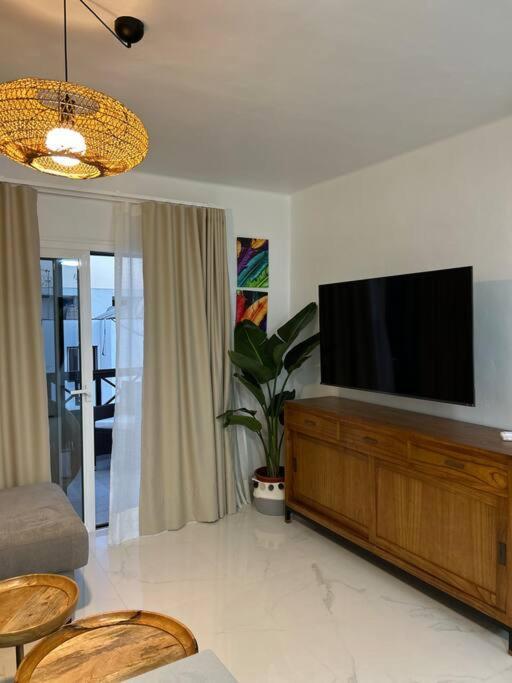 Moderno Apartamento Cerca Al Mar Tias Exterior photo
