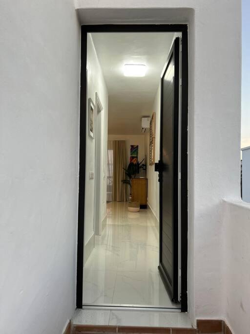 Moderno Apartamento Cerca Al Mar Tias Exterior photo